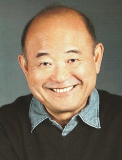 Clyde Kusatsu
